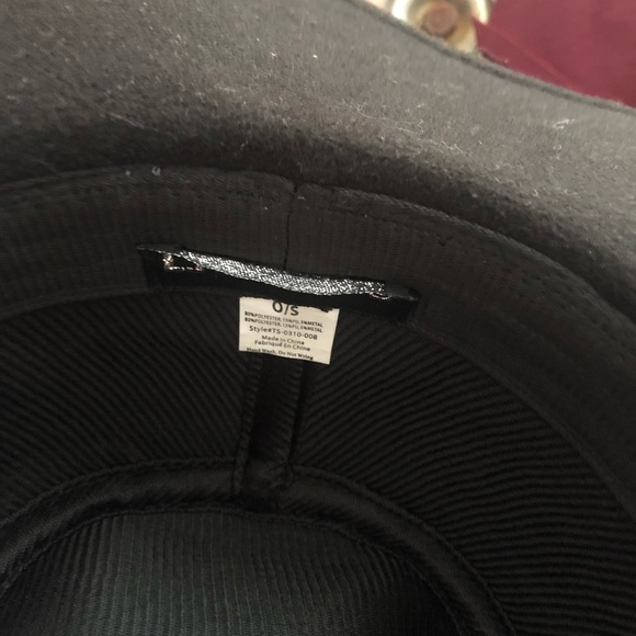 Lot of 3 hats! - Picture 4 of 4